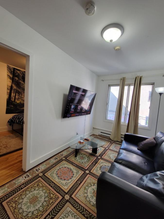 Small Condo In Montreal -Fast Wifi Exterior photo